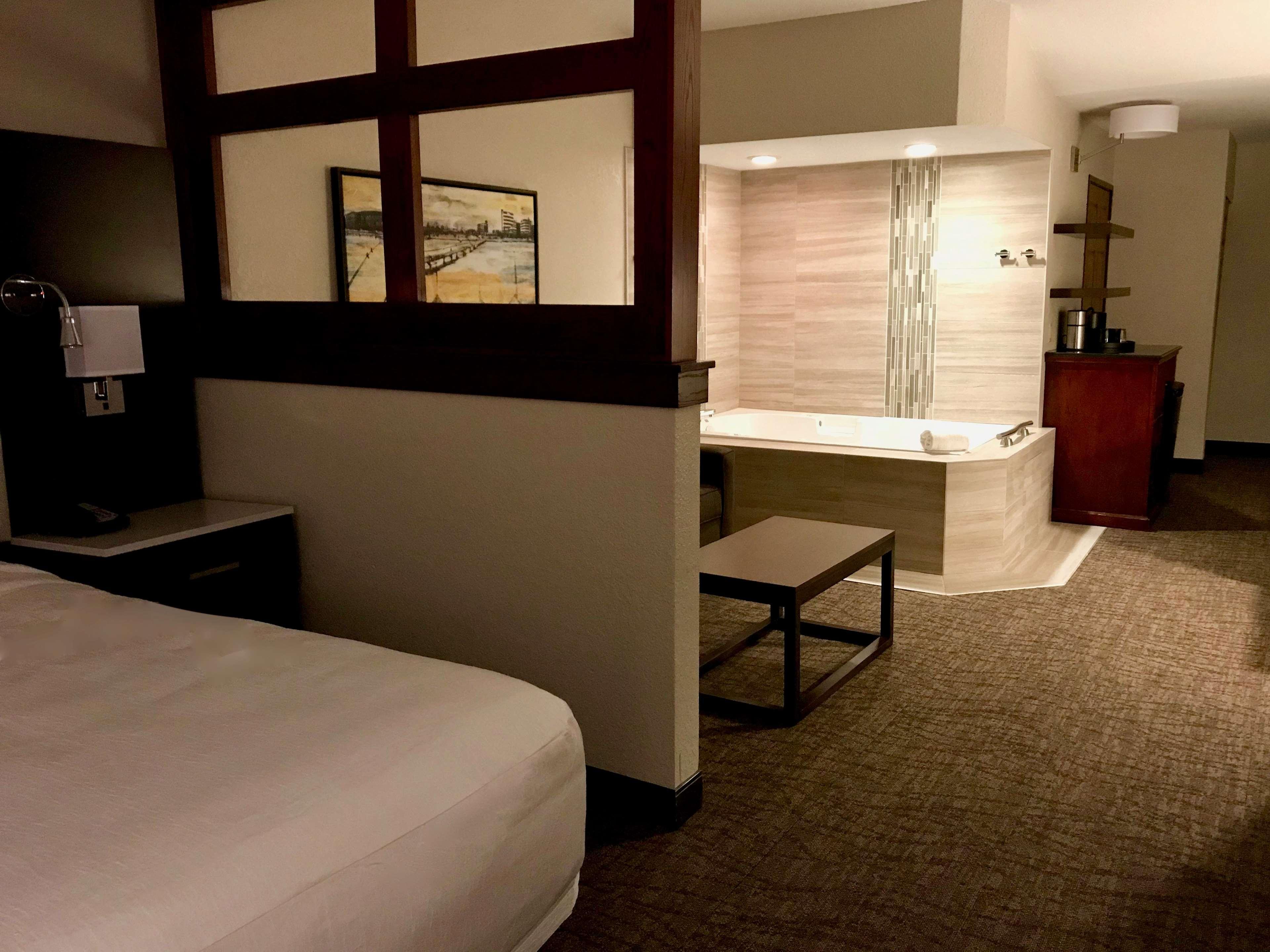 Best Western Premier Bridgewood Hotel Resort Neenah Exterior foto